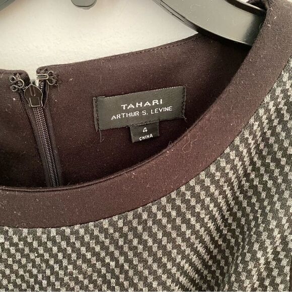 Tahari Arthur S. Levine Women’s Mini Sleeveless Shift Dress - Picture 2 of 4